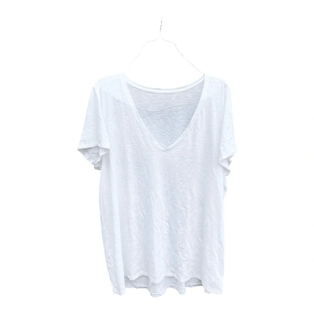 NWOT Lilly Pulitzer Meredith Resort White Tee - Picture 3 of 8